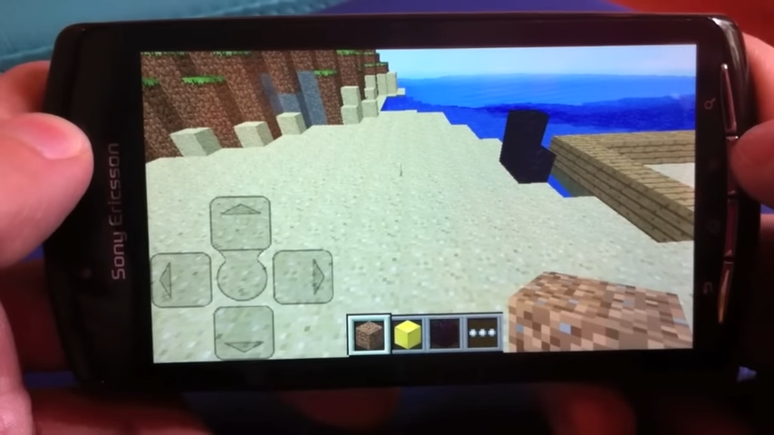 Minecraft Pocket Edition Touch Controls 0 2 screenshot